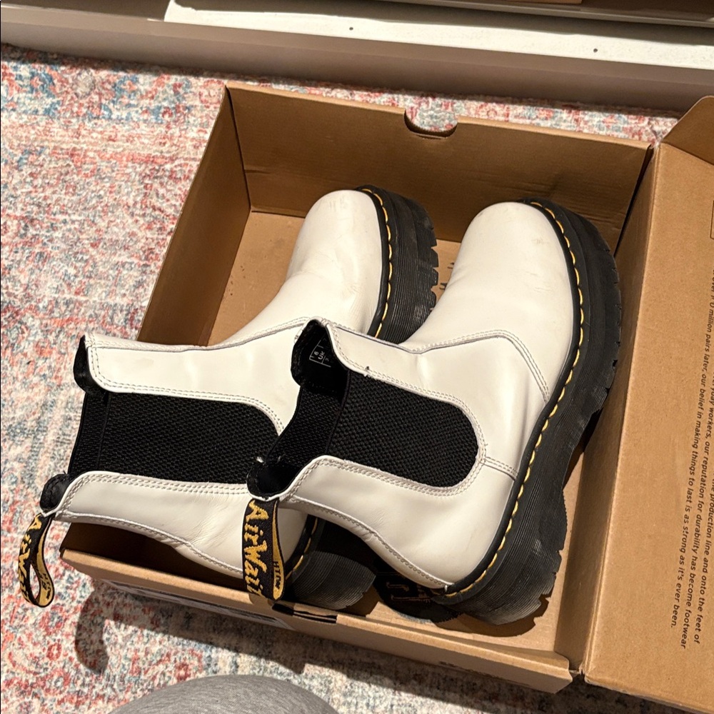 Dr Martens Quad Retro boots